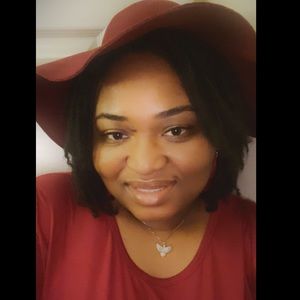 Meet your Posher, Ledeana